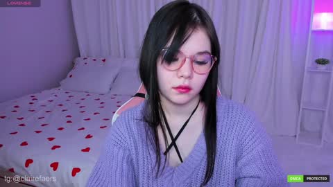 Snapshot of clairefaers chatting on January 15, 2025, 12:58 pm Claire Faers online show from January 15, 2025, 12:58 pm