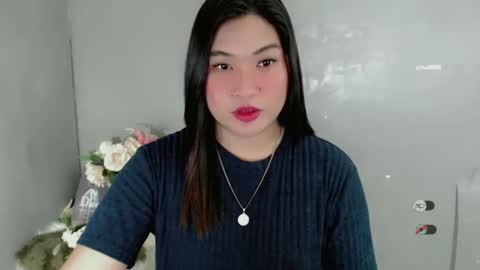 CLAIRE online show from March 9, 2025, 5:39 pm