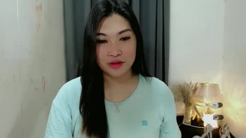 CLAIRE online show from October 19, 2025, 4:57 am