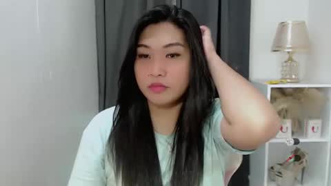 CLAIRE online show from February 25, 2026, 4:55 am