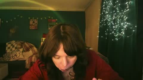 Snapshot of clancyosbourne chatting on April 8, 2026, 6:08 pm Clancy online show from April 8, 2026, 6:08 pm