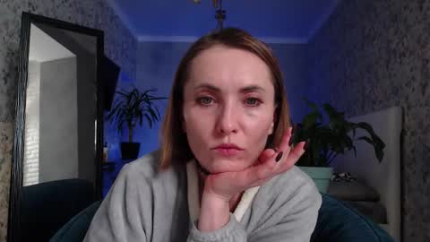 Clara online show from October 16, 2025, 6:20 pm