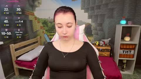 clarabenson online show from October 23, 2025, 6:28 pm