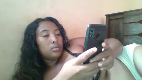 Clarah0123 online show from January 9, 2025, 9:59 am