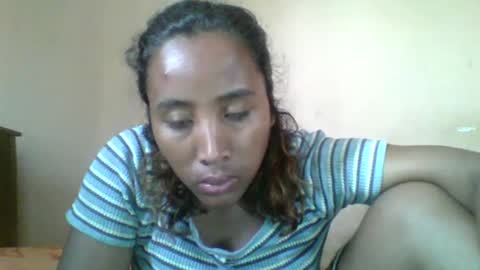 Clarah0123 online show from November 28, 2025, 10:51 am