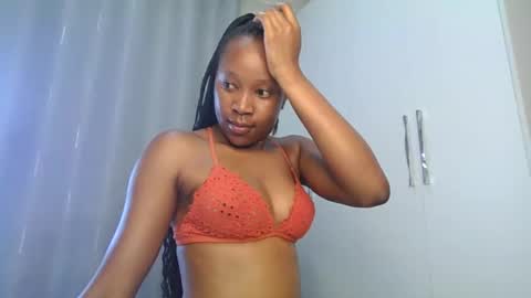 Snapshot of clarah11 chatting on November 7, 2025, 7:14 pm clara11 online show from November 7, 2025, 7:14 pm