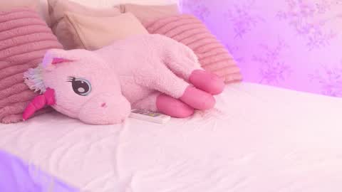 ClaraHazel online show from January 13, 2026, 1:16 pm