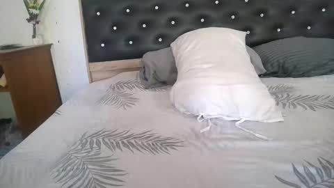 claralafontaine online show from April 18, 2026, 2:26 am