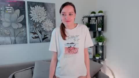 Lora online show from March 11, 2026, 3:23 am