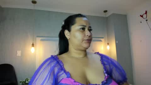 Snapshot of clarigil chatting on June 2, 2026, 12:40 pm clarigil online show from June 2, 2026, 12:40 pm