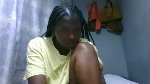 clarisse98 online show from January 7, 2026, 4:59 am