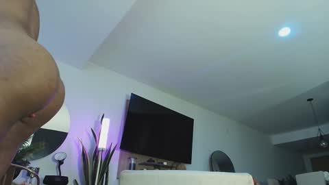 Snapshot of clark_strong chatting on November 6, 2025, 9:37 pm clark_strong online show from November 6, 2025, 9:37 pm