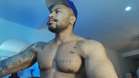 Snapshot of clark_strong chatting on November 15, 2025, 11:07 am clark_strong online show from November 15, 2025, 11:07 am