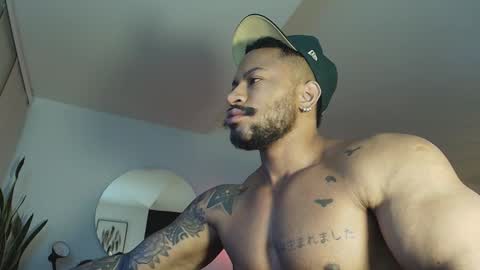 Snapshot of clark_strong chatting on November 29, 2025, 10:51 am clark_strong online show from November 29, 2025, 10:51 am