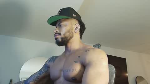 Snapshot of clark_strong chatting on March 1, 2026, 10:56 pm clark_strong online show from March 1, 2026, 10:56 pm