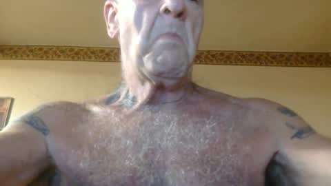 Snapshot of classic_rock_and_oldies chatting on June 14, 2026, 7:21 am Pizza online show from June 14, 2026, 7:21 am