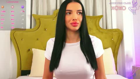 Snapshot of classybarby__ chatting on October 8, 2025, 5:21 pm Velma online show from October 8, 2025, 5:21 pm