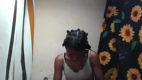 claudianne online show from October 22, 2025, 3:40 am