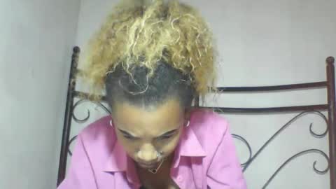 claudianne online show from March 18, 2026, 6:05 am