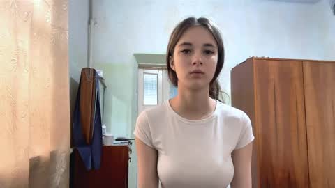 Snapshot of claudiedelosantos chatting on May 21, 2026, 8:43 am Anny online show from May 21, 2026, 8:43 am