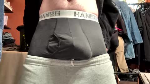 Snapshot of cleetis69 chatting on September 14, 2025, 5:23 pm cleetis69 online show from September 14, 2025, 5:23 pm