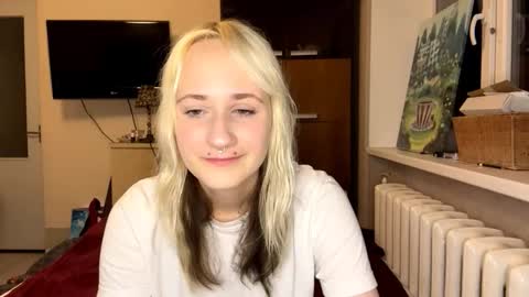 Jenny online show from November 5, 2025, 6:41 pm