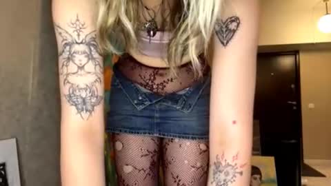 Jenny online show from November 29, 2025, 8:23 pm