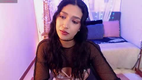 Cleo  online show from September 20, 2025, 7:48 pm