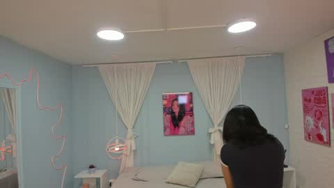 Cleo  online show from March 26, 2026, 11:27 am