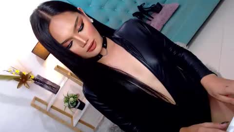 Cleo online show from November 28, 2025, 12:24 am