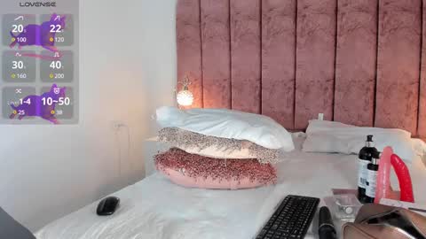 Snapshot of cleopatraa1 chatting on March 4, 2025, 11:00 pm Cleopatra online show from March 4, 2025, 11:00 pm