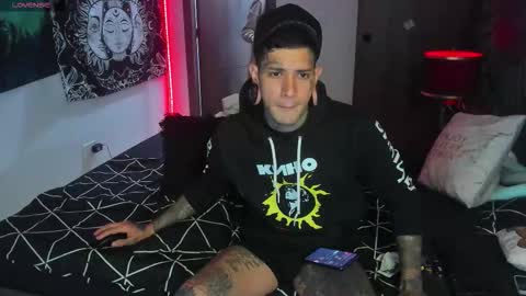 Snapshot of cleosexxx chatting on November 17, 2025, 6:08 am cleo y maikol online show from November 17, 2025, 6:08 am