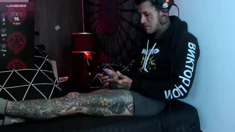 Snapshot of cleosexxx chatting on January 11, 2026, 3:00 am cleo y maikol online show from January 11, 2026, 3:00 am