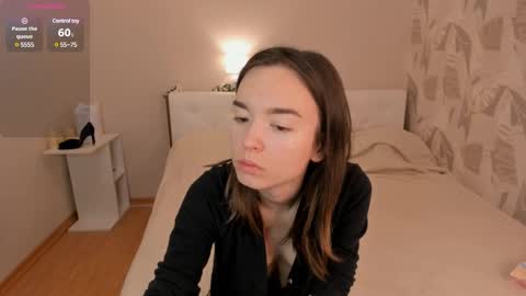 Snapshot of cleotwilight chatting on February 21, 2025, 3:21 pm Cleo online show from February 21, 2025, 3:21 pm