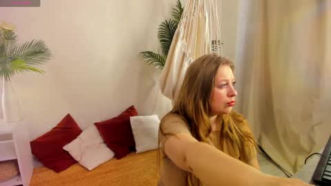 Snapshot of cleoxotie chatting on May 19, 2026, 1:44 am cleoxotie online show from May 19, 2026, 1:44 am