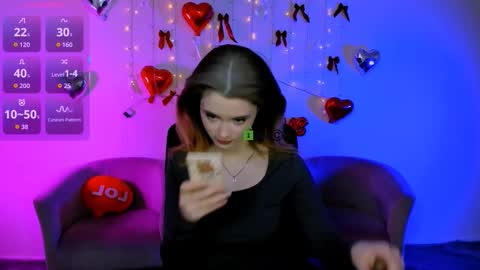 Snapshot of clery_shine chatting on February 12, 2026, 12:49 am clery_shine online show from February 12, 2026, 12:49 am