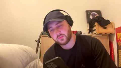 Snapshot of cleurj chatting on October 9, 2025, 7:56 pm cleurj online show from October 9, 2025, 7:56 pm