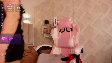 clhoe_johnson_ online show from February 13, 2026, 12:56 pm