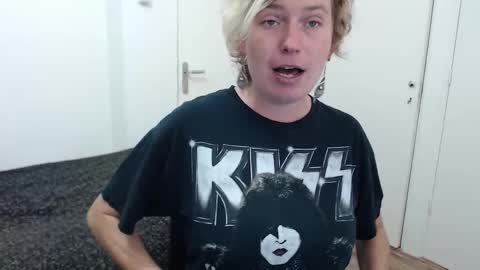 Snapshot of clittytastic chatting on October 12, 2025, 5:34 pm Syl online show from October 12, 2025, 5:34 pm