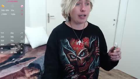 Snapshot of clittytastic chatting on November 10, 2025, 10:20 pm Syl online show from November 10, 2025, 10:20 pm