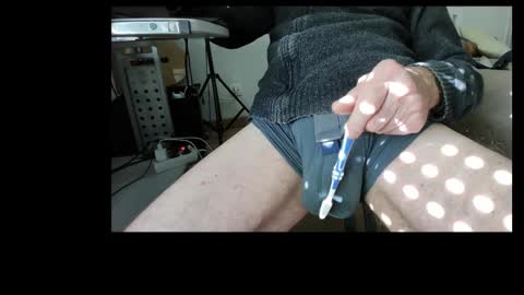 clitvulvanus online show from November 5, 2025, 11:32 am