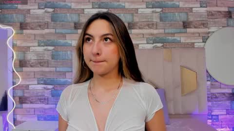 cloe_1tay online show from April 12, 2026, 3:11 am