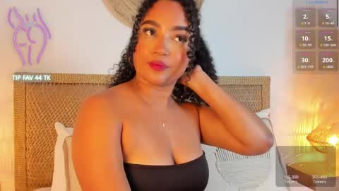 cloe_25 online show from October 9, 2025, 2:31 am