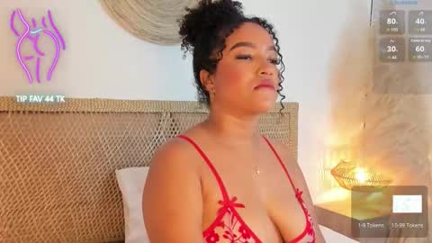 cloe_25 online show from October 29, 2025, 2:25 am