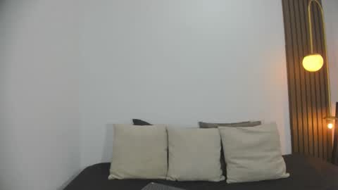 Cloe  online show from December 8, 2024, 7:32 pm