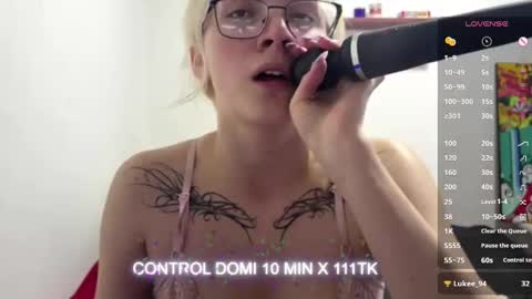 Snapshot of cloe_five chatting on February 20, 2026, 3:01 pm CLOE online show from February 20, 2026, 3:01 pm