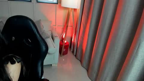 Snapshot of cloe_martinez_ chatting on January 6, 2026, 3:43 am Cloe online show from January 6, 2026, 3:43 am