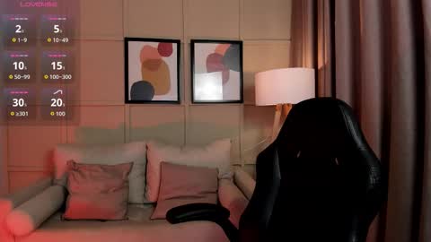 Snapshot of cloe_martinez_ chatting on February 4, 2026, 4:18 am Cloe online show from February 4, 2026, 4:18 am