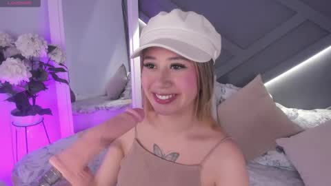 cloe_palmeer online show from December 21, 2025, 3:30 pm