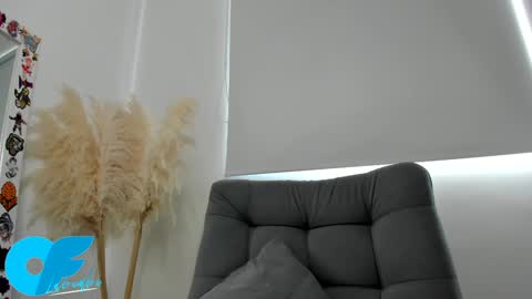 Snapshot of cloe_rouse1 chatting on February 2, 2025, 9:13 pm Welcome to Rouses room they tell me the hype online show from February 2, 2025, 9:13 pm